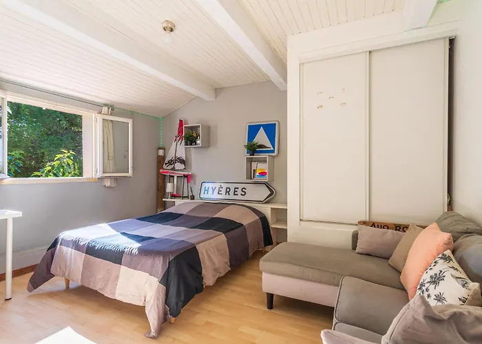 Palmeraie By Interhome * Hyères